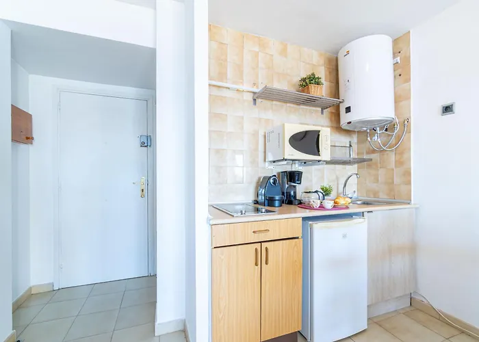 Basic Comfort Karina 16º 0102 Appartement *