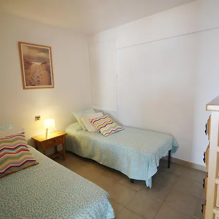 Appartement Basic Comfort Karina 16º 0102 *